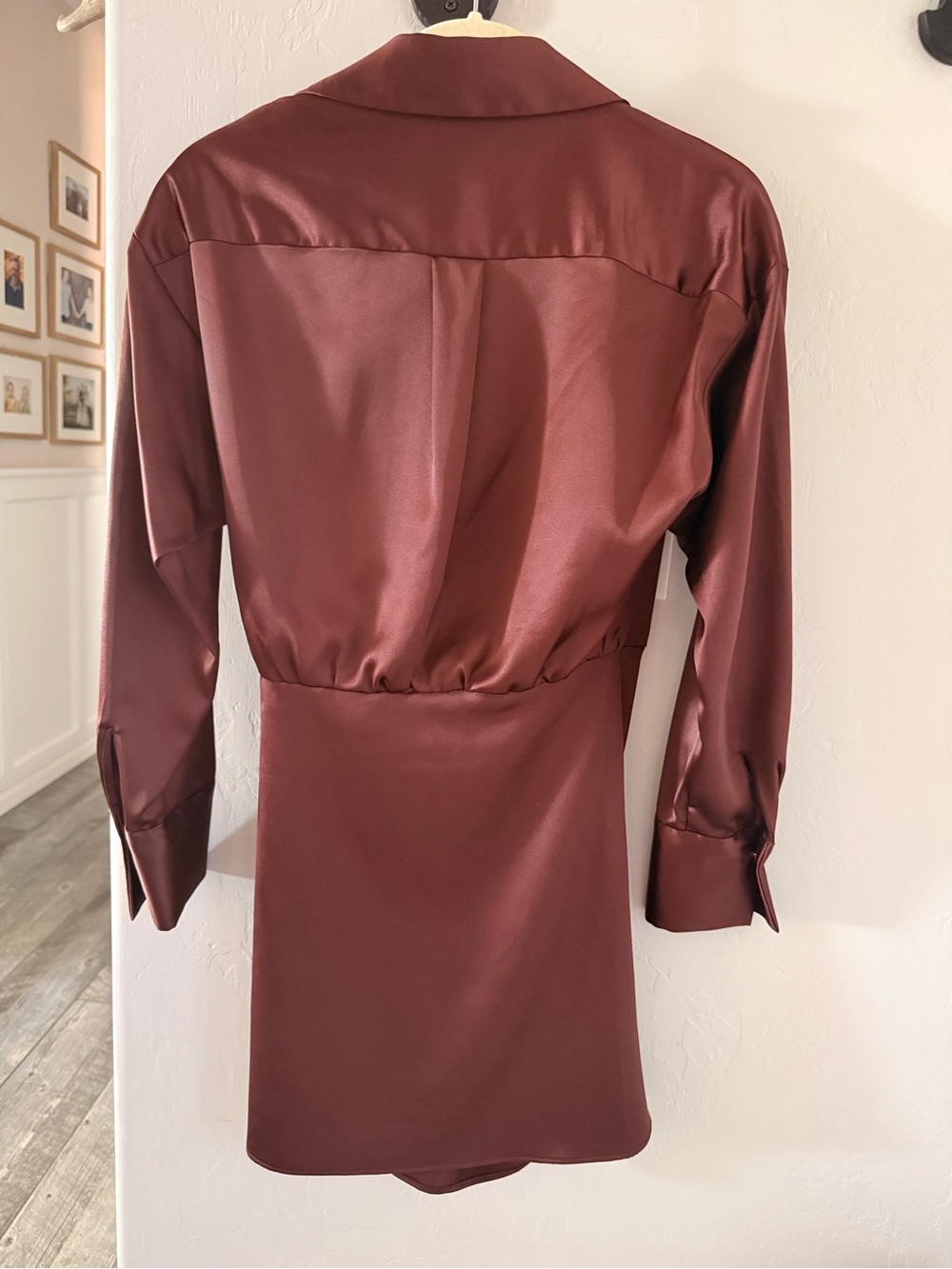 Gianni Bini Satin Wrap dress in Burgundy - Picture 2 of 5